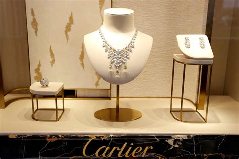 cartier jewelry lawsuit.